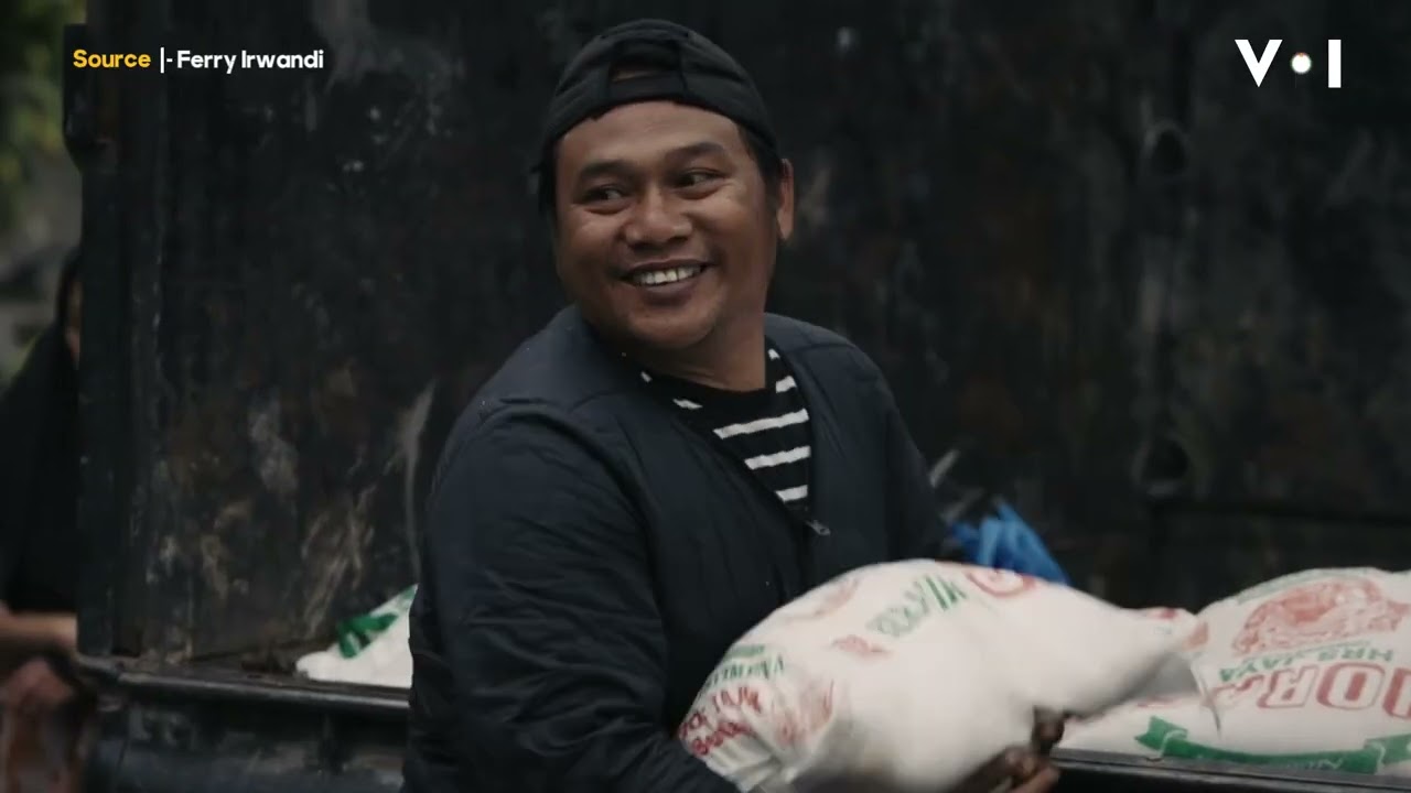 Youtube Thumnail image of : VOI Hari Ini: Apa Yang Harus Dilakukan Pemerintah Untuk Mengembalikan Perekonomian Sumatra?